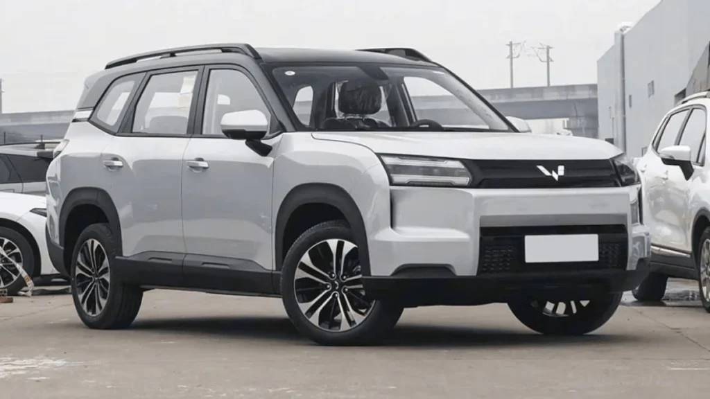 JSW MG Hector Hawk Launching August 28: Plug-in Hybrid & EV Powertrains, ADAPT Platform, Specs, and Competitor Comparison