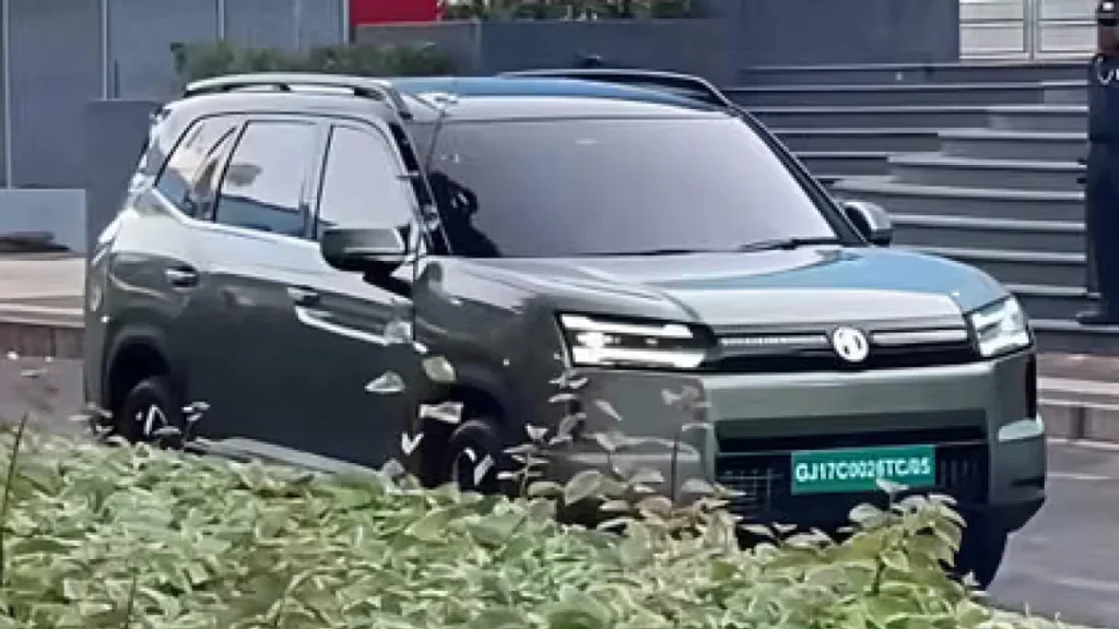 MG Hector Tomahawk EV