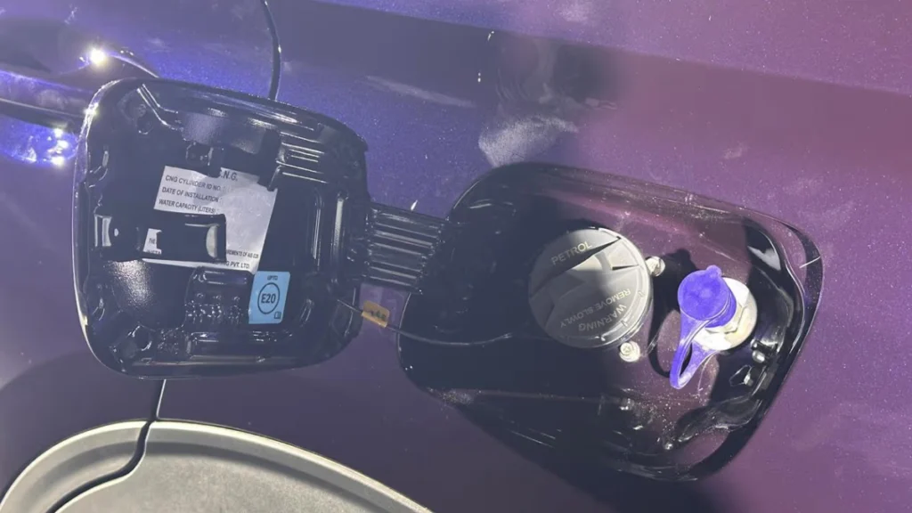 2026 Kia Carens Clavis CNG